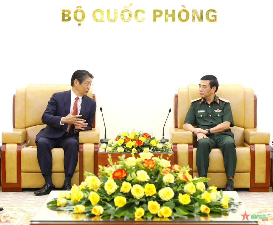 Vietnam to boost defense cooperation with Japan, Laos
